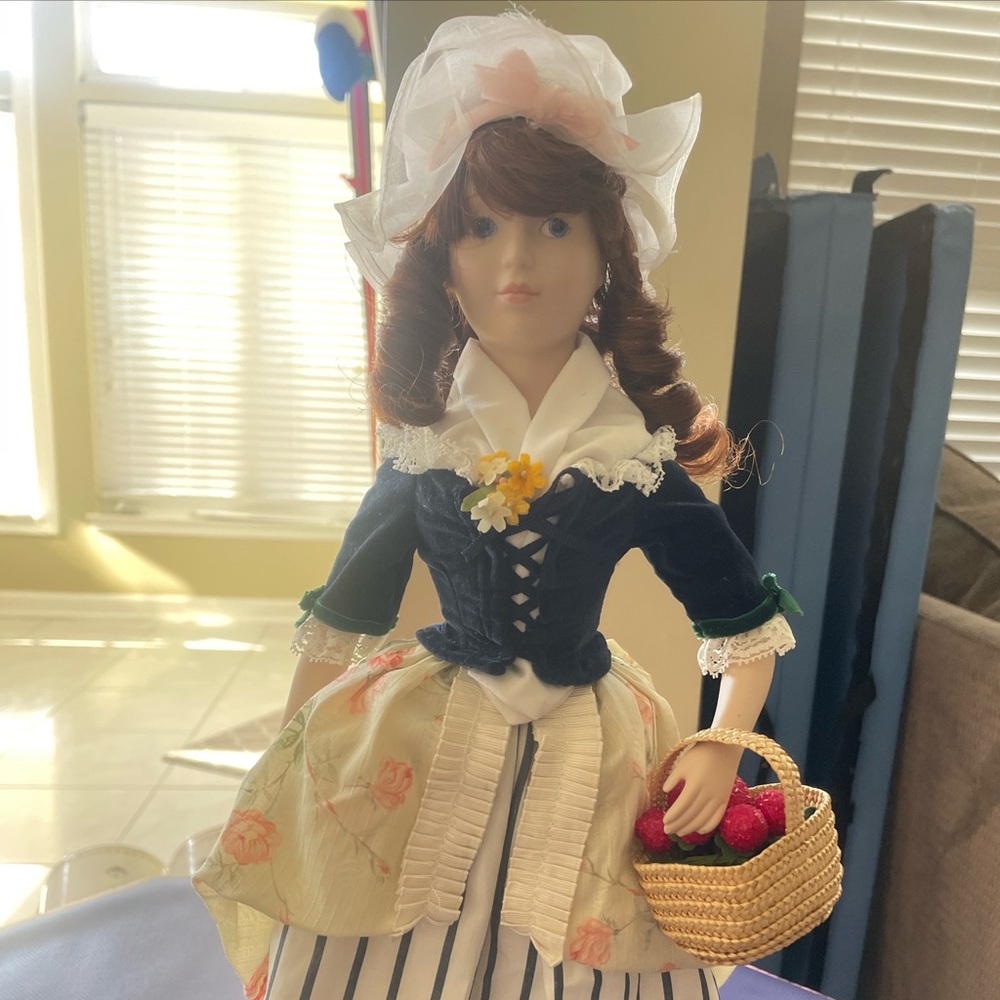 Strawberry girl vintage porcelain doll Franklin mint
